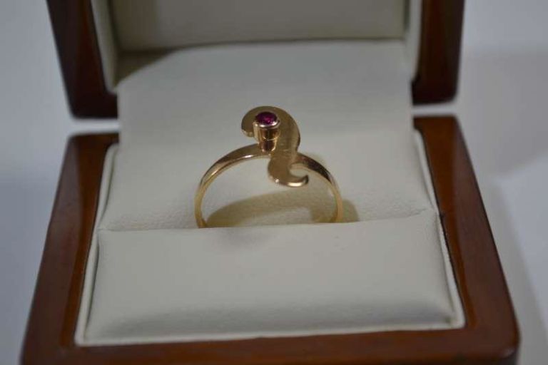 nietypowy-zloty-pierscionek-z-oczkiem-585-r17-kamien-inny-kamien