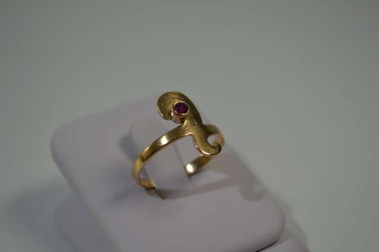 nietypowy-zloty-pierscionek-z-oczkiem-585-r17-marka-inna-marka