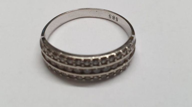 biale-zloto-pierscionek-309-585-material-zloto-biale