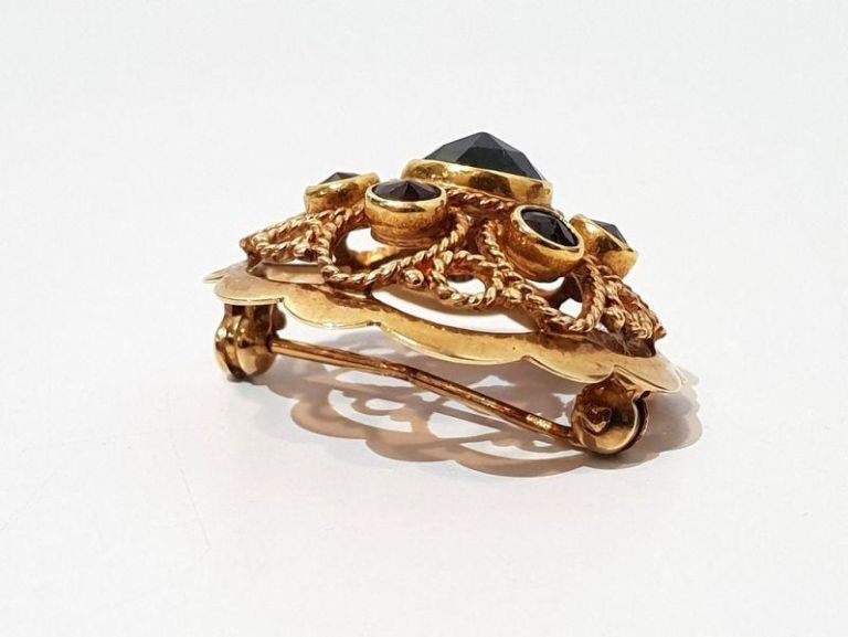 zlota-broszka-z-granatem-lwowska-21a-sj-tomaszow-lubelski