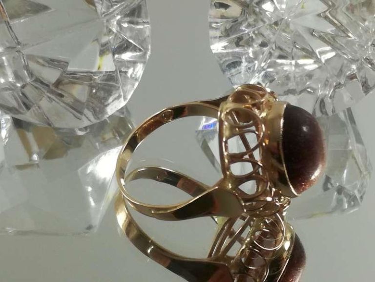 pierscionek-z-piaskiem-pustyni-pr585-568g-r18-stan-uzywany