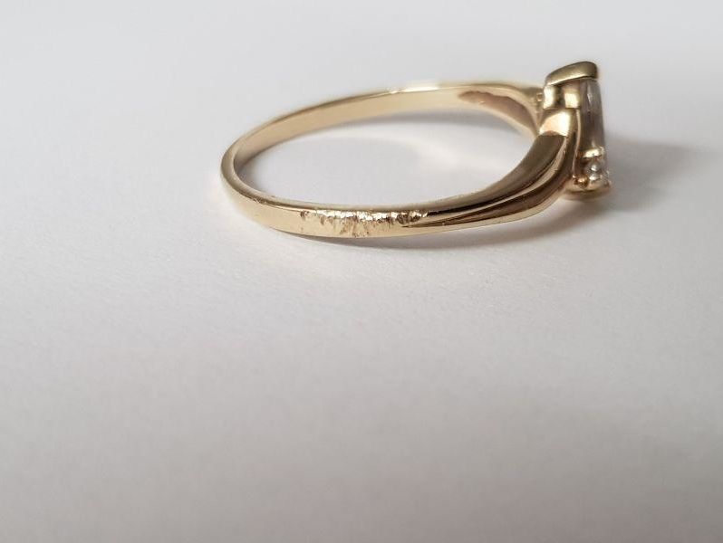 zloty-pierscionek-14k-198g-rodzaj-wyrob-jubilerski