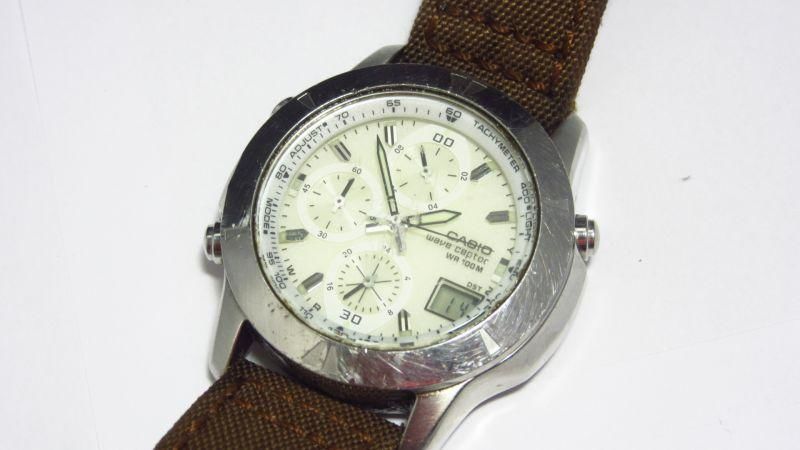 zegarek-meski-casio-wv-560-at-warto-ksztalt-koperty-okragla