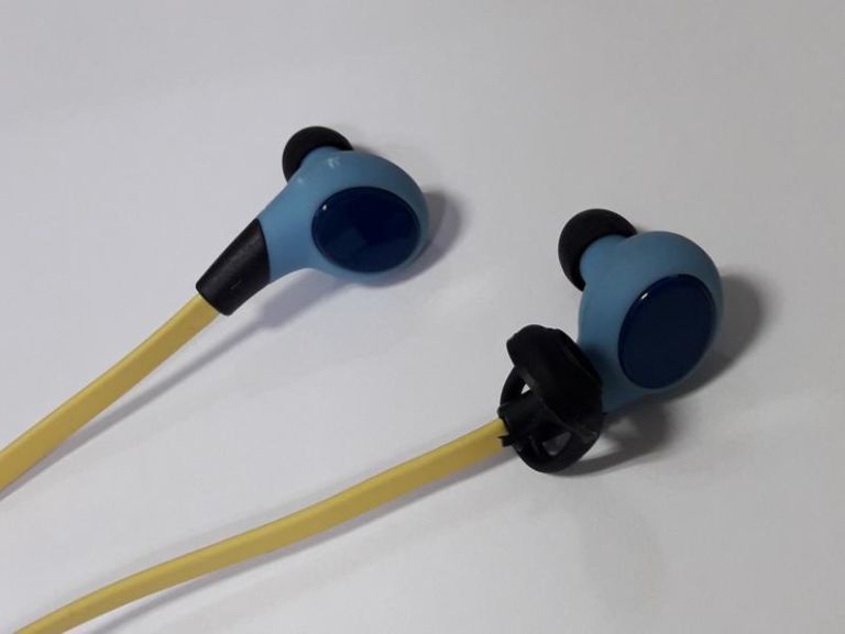 sluchawki-iby-4000-bl-rodzaj-sluchawek-douszne