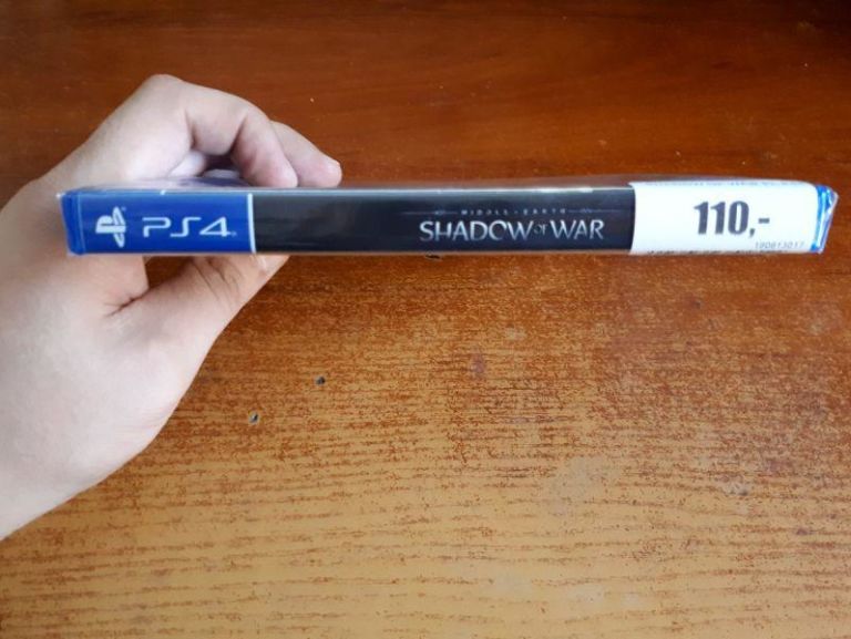 PS4 SHADOW OF WAR PL