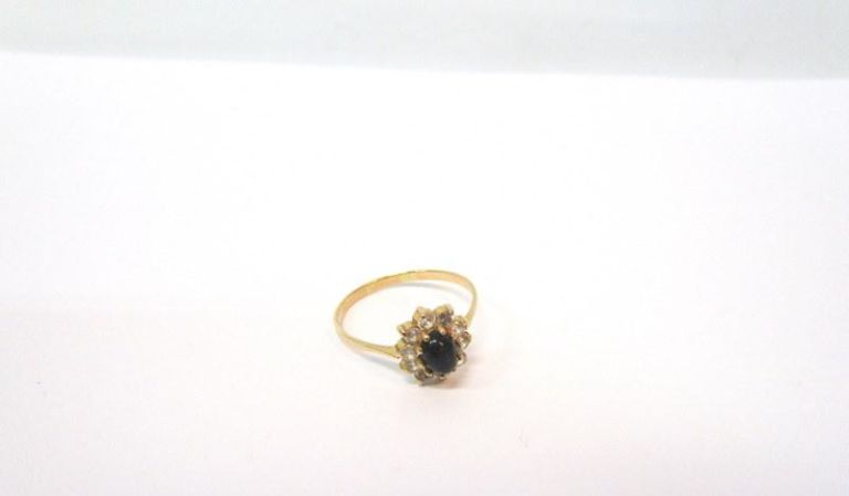 pierscionek-z-czarnym-oczkiem-rodzaj-wyrob-jubilerski