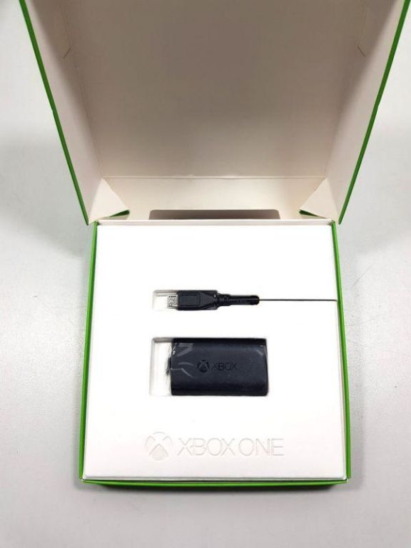 XBOX ONE PLAY&CHARGE KIT