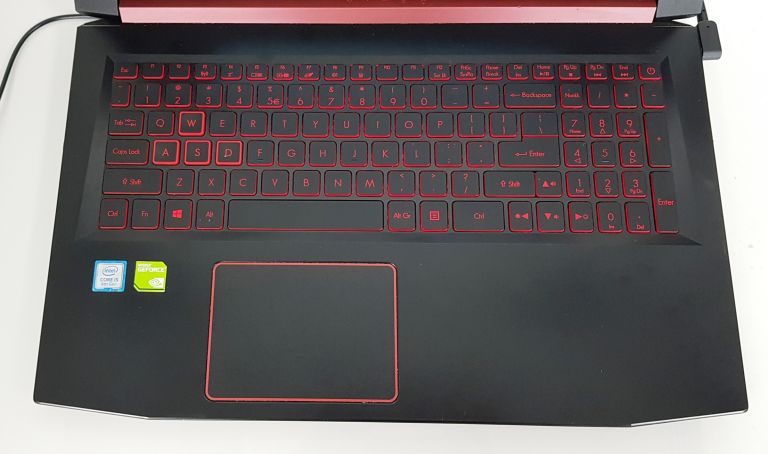 acer-nitro-5-i58gb-1tb-mx150win-10-opis-rozdzielczosc-px-1366-x-768