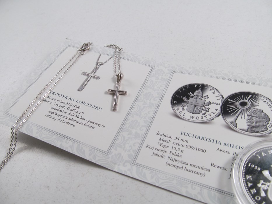 medal-eucharystia-milosci-oraz-srebrny-krzyzyk-oryginal-oryginal