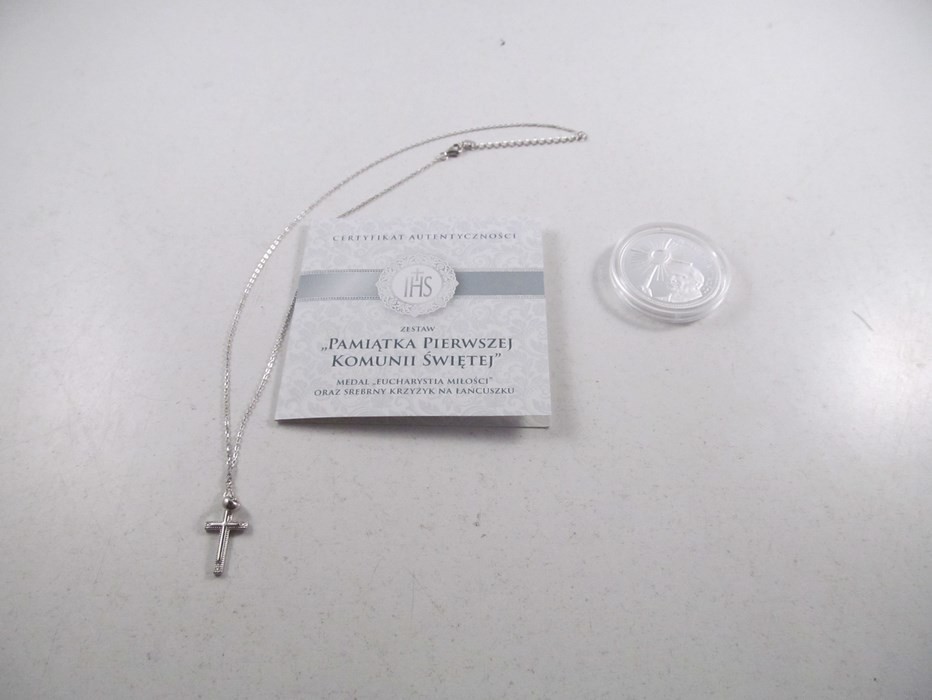 medal-eucharystia-milosci-oraz-srebrny-krzyzyk-oryginal-oryginal