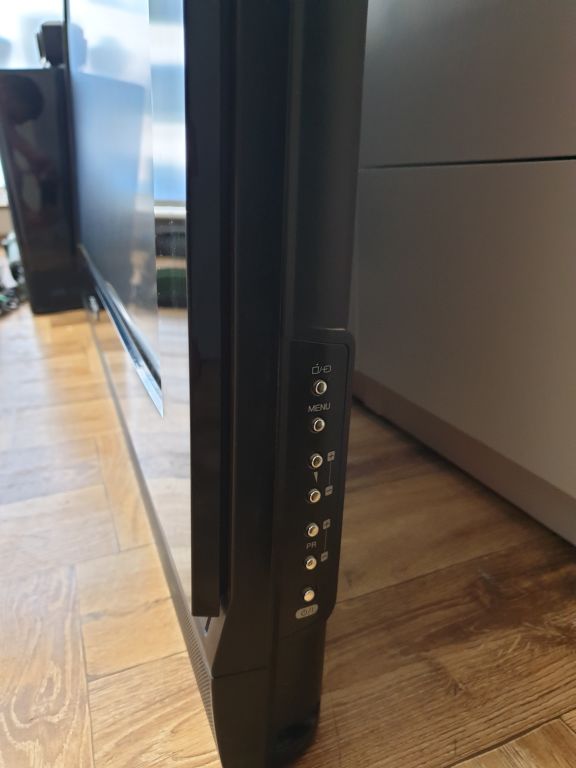 TELEWIZOR DAEWOO 42" DLP-42C1