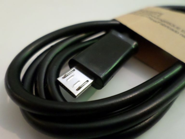 KABEL MICRO USB VEGA CZARNY PREMIUM KOŃCÓWKA 8 MM