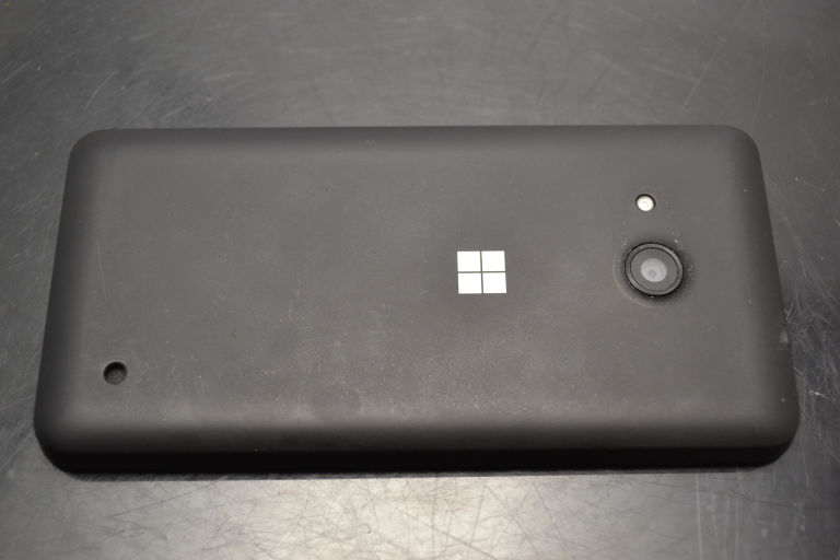microsoft-lumia-550-bs-wbudowana-pamiec-8-gb