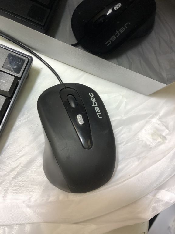 KOMPUTER STACJONARNY Z MONITOREM LG FLATRON