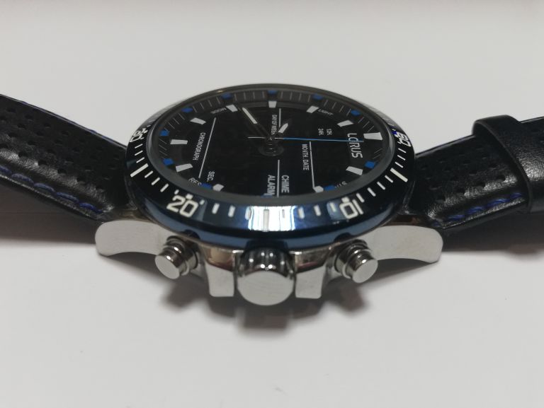 ZEGAREK MĘSKI LORUS Z021-X011