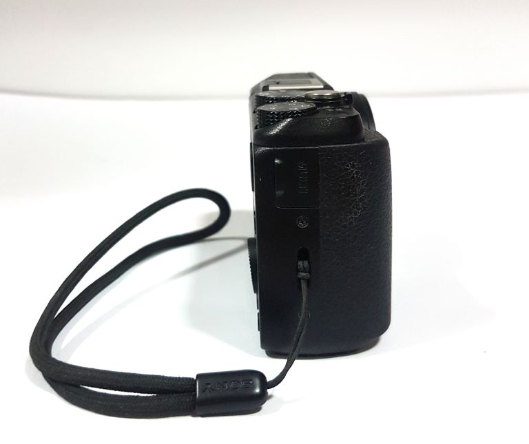 APARAT SONY DSC-HX60