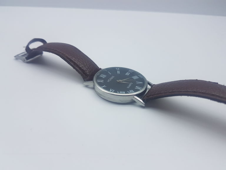 ZEGAREK HONHX