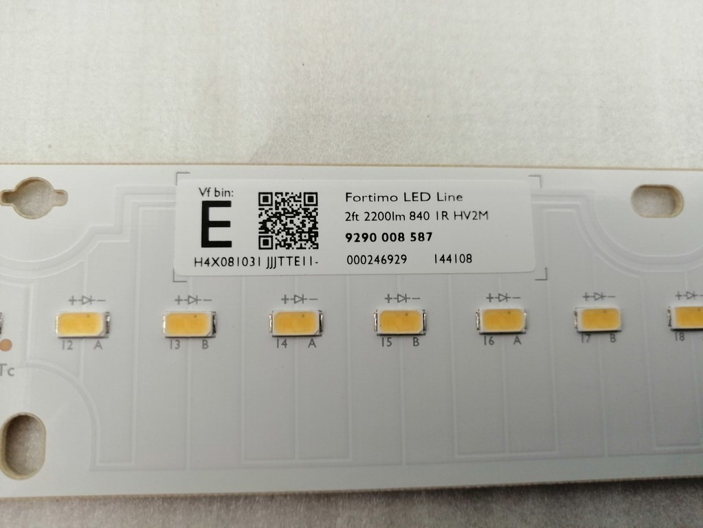 philips-fortimo-led-line-2200lm-stan-11323-2
