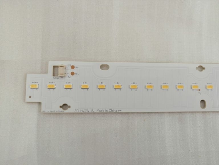 PHILIPS FORTIMO LED LINE 2200LM