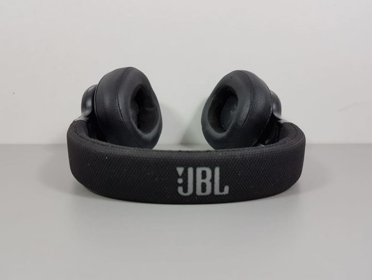 bezprzewodowe-sluchawki-jbl-e55bt-mega-okazja-kolejowa-14-ziebice-it