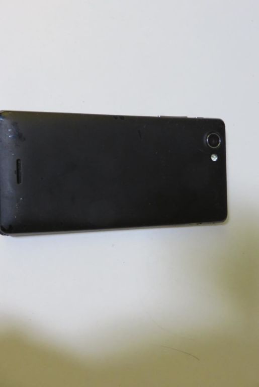 telefon-sony-xperia-j-kolor-czarny