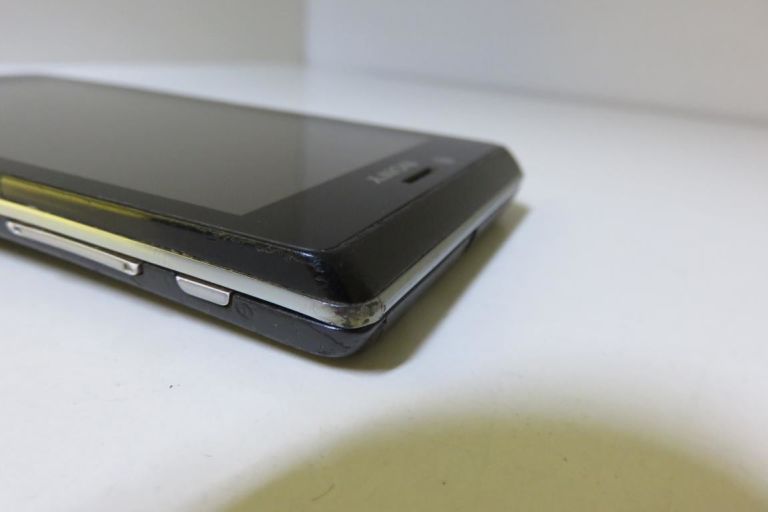 telefon-sony-xperia-j-stan-uszkodzony