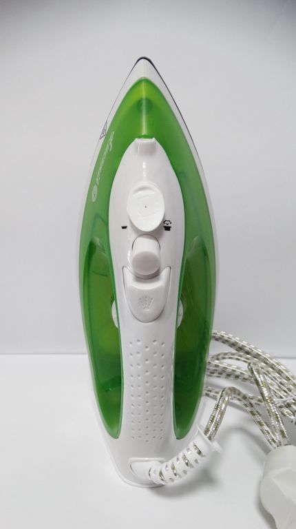ŻELAZKO ŁUCZNIK SLI-5900