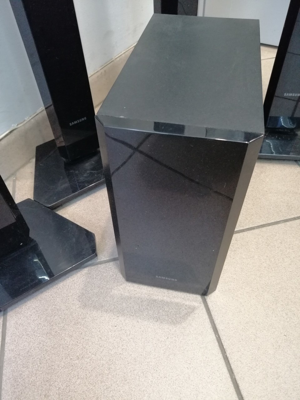 kino-domowe-samsung-ht-f4550-51-500w-czarny-kod-producenta-ht-f4550