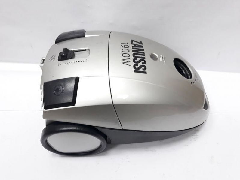 odkurzacz-zanussi-zan3341koncowkipudelko-model-zan3341