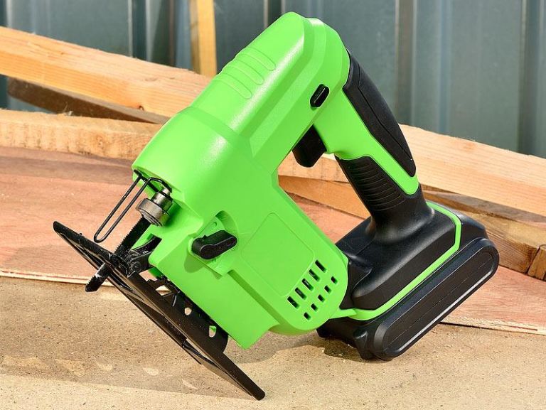 wyrzynarka-akumulatorowa-agt-nx-5175-675-okazja-marka-inny-producent