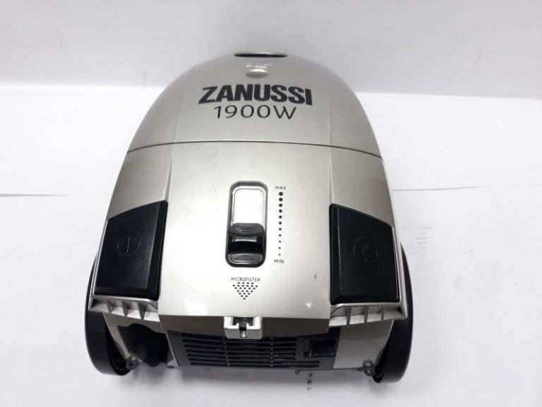 odkurzacz-zanussi-zan3341koncowkipudelko-stan-uzywany