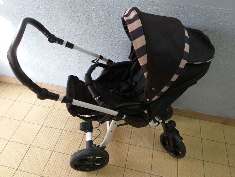 profesjonalny-wozek-dzieciecy-rodzaj-kol-pompowane