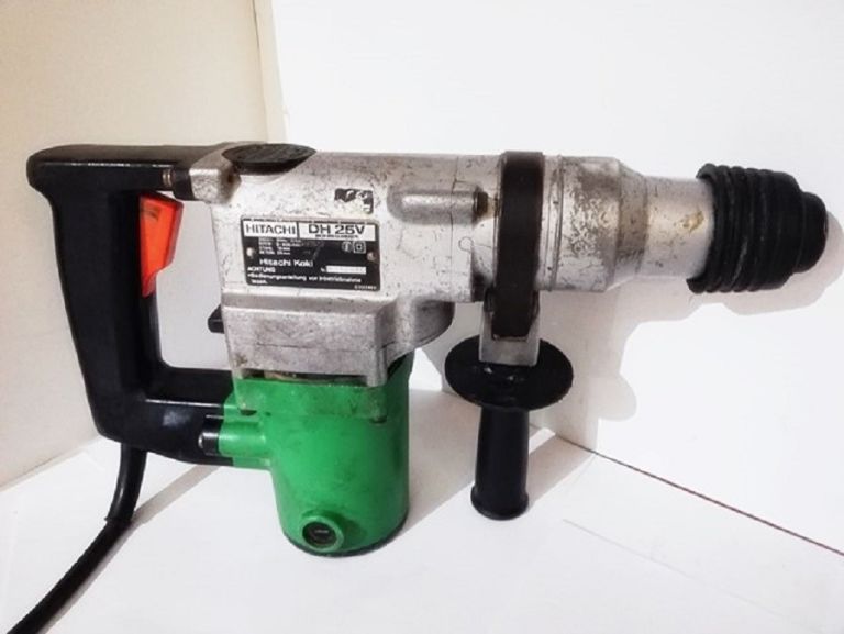 MŁOT UDAROWY HITACHI DH25V