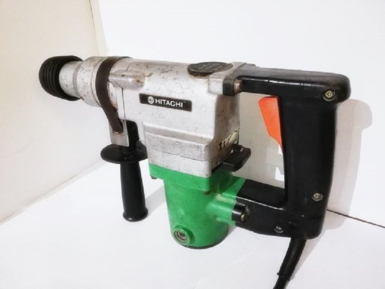 MŁOT UDAROWY HITACHI DH25V