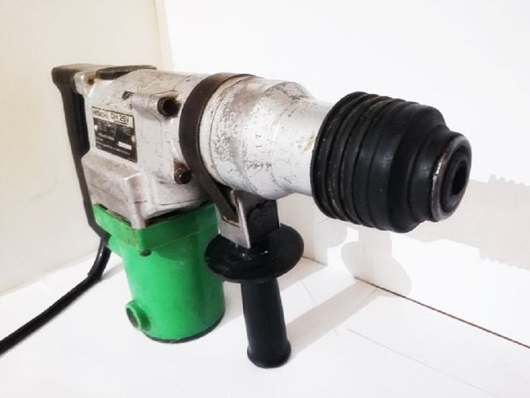 MŁOT UDAROWY HITACHI DH25V