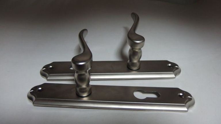 nomet-klamka-baron-nikiel-satyna-g5-igla-marka-baron