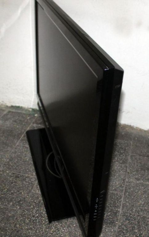 telewizor-lg-42lc41-tv-42-cale-pilot-liczba-zlaczy-usb-1