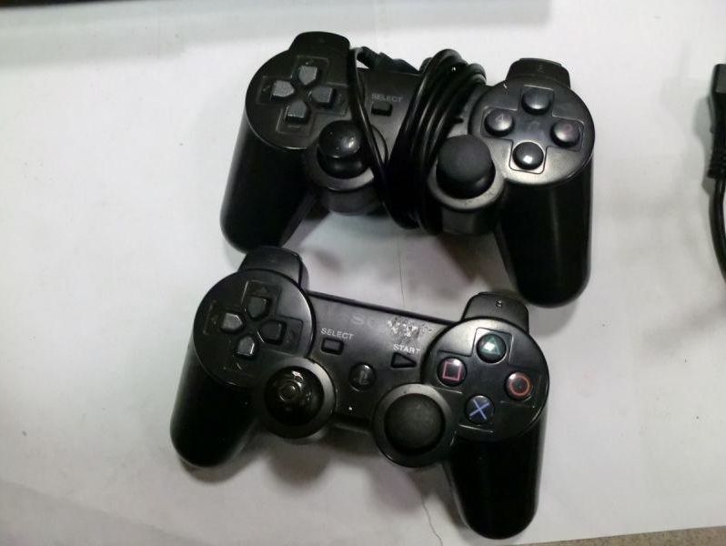 konsola-sony-ps3-dysk-wbudowana-pamiec-120-gb