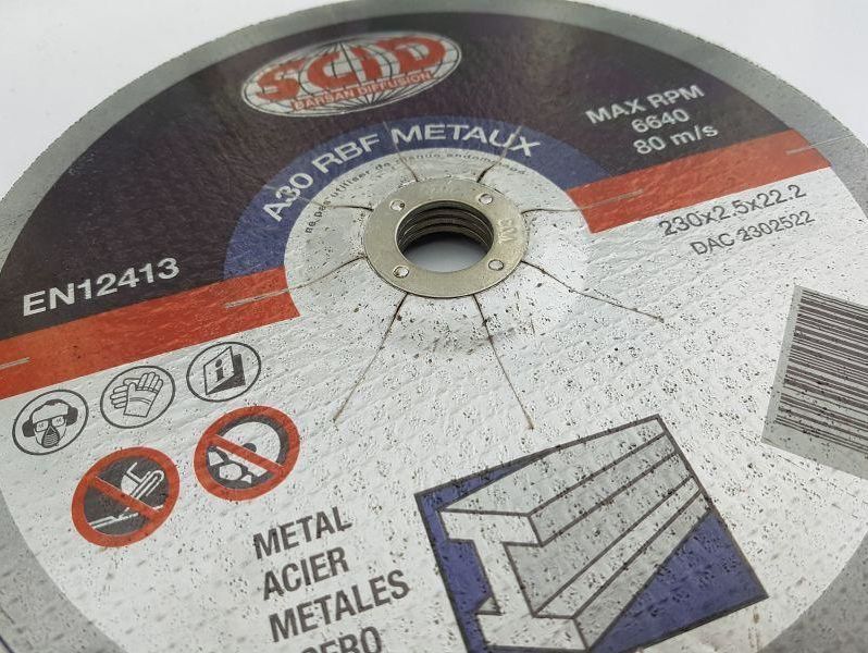 tarcza-do-ciecia-metalu-en12413-marka-uniwersal