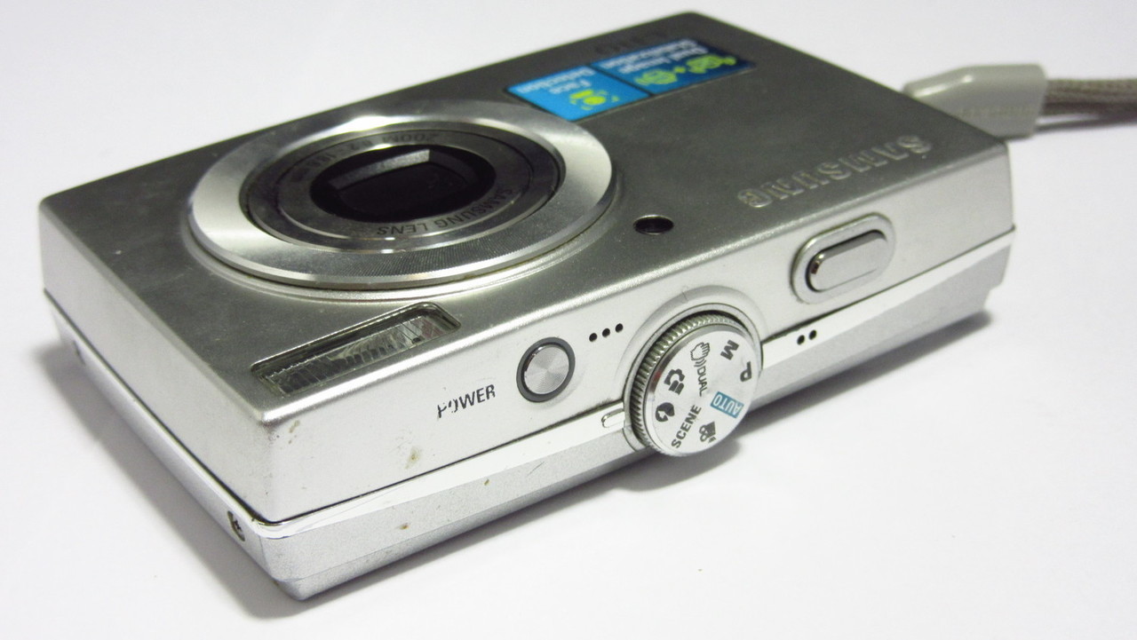 aparat-samsung-l110-etui-at-okazja-zoom-optyczny-1