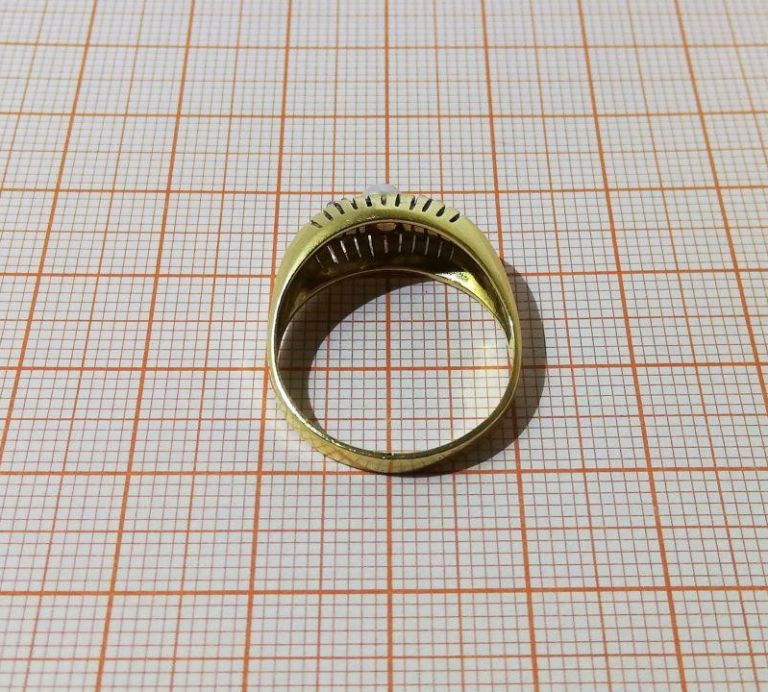 bardzo-ladny-zloty-pierscionek-585-kamien-inny-kamien