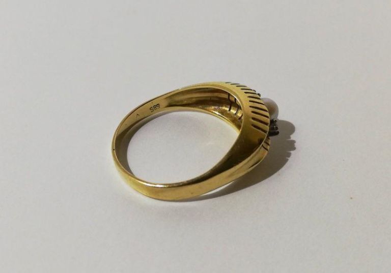 bardzo-ladny-zloty-pierscionek-585-material-zloto