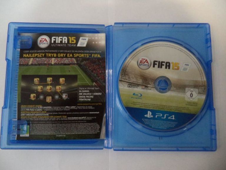 gra-na-ps4-fifa-15-wersja-gry-pudelkowa