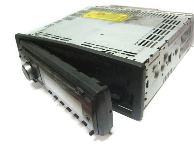 RADIO SAMOCHODOWE PIONEER DEH-1000E CD RDS 4X50W