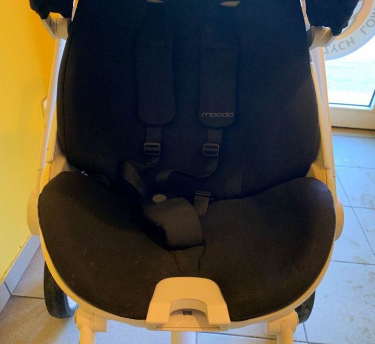 wozek-quinny-moodd-2-w1-akcesoria-w-zestawie-adaptery-do-fotelika