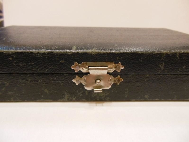 lyzeczki-deserowe-j-fraget-w-pudelku-od-loombard-material-wykonania-inny