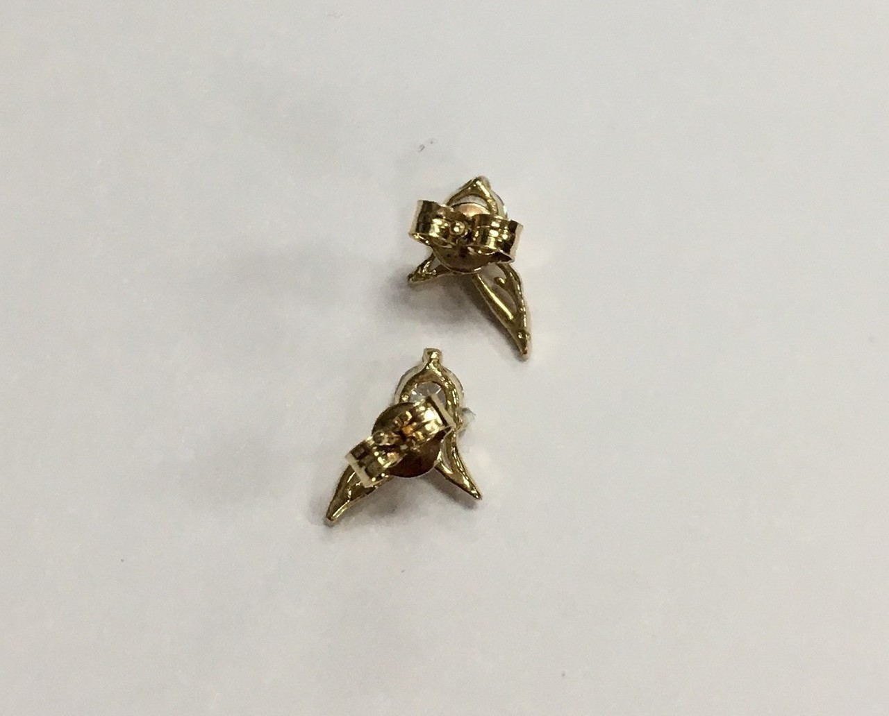 zlote-kolczyki-jaskolki-z-cyrkonia-ct-585-rodzaj-bigla-sztyft