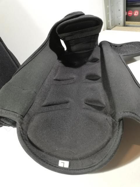 ochraniacze-na-piszczele-professional-fighter-rl-marka-inna