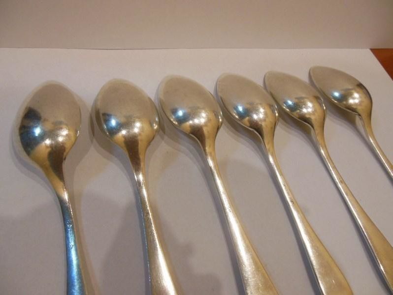 lyzeczki-deserowe-j-fraget-w-pudelku-od-loombard-material-wykonania-inny