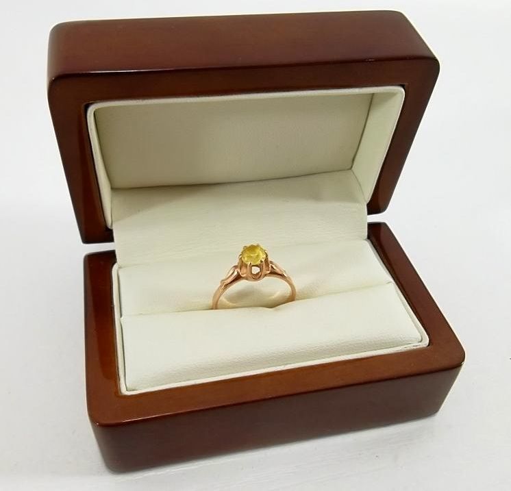 sliczny-zloty-pierscionek-z-zoltym-oczkiem-pr585-tysiaclecia-2a-nowe-miasto-lubawskie